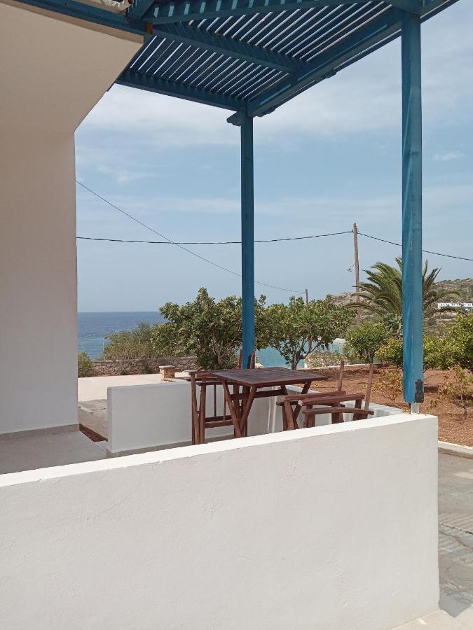 Albatros Studios & Apartments Lefkos  Екстериор снимка