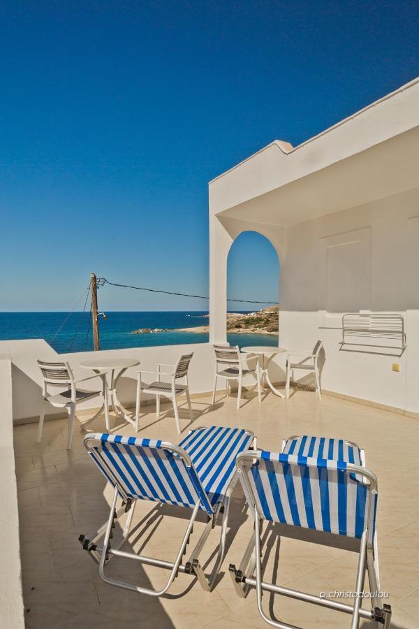 Albatros Studios & Apartments Lefkos  Екстериор снимка